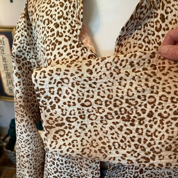 Alfred Dunner reversible lightweight mandarin collar blazer in pink & tan print. - Picture 8 of 8